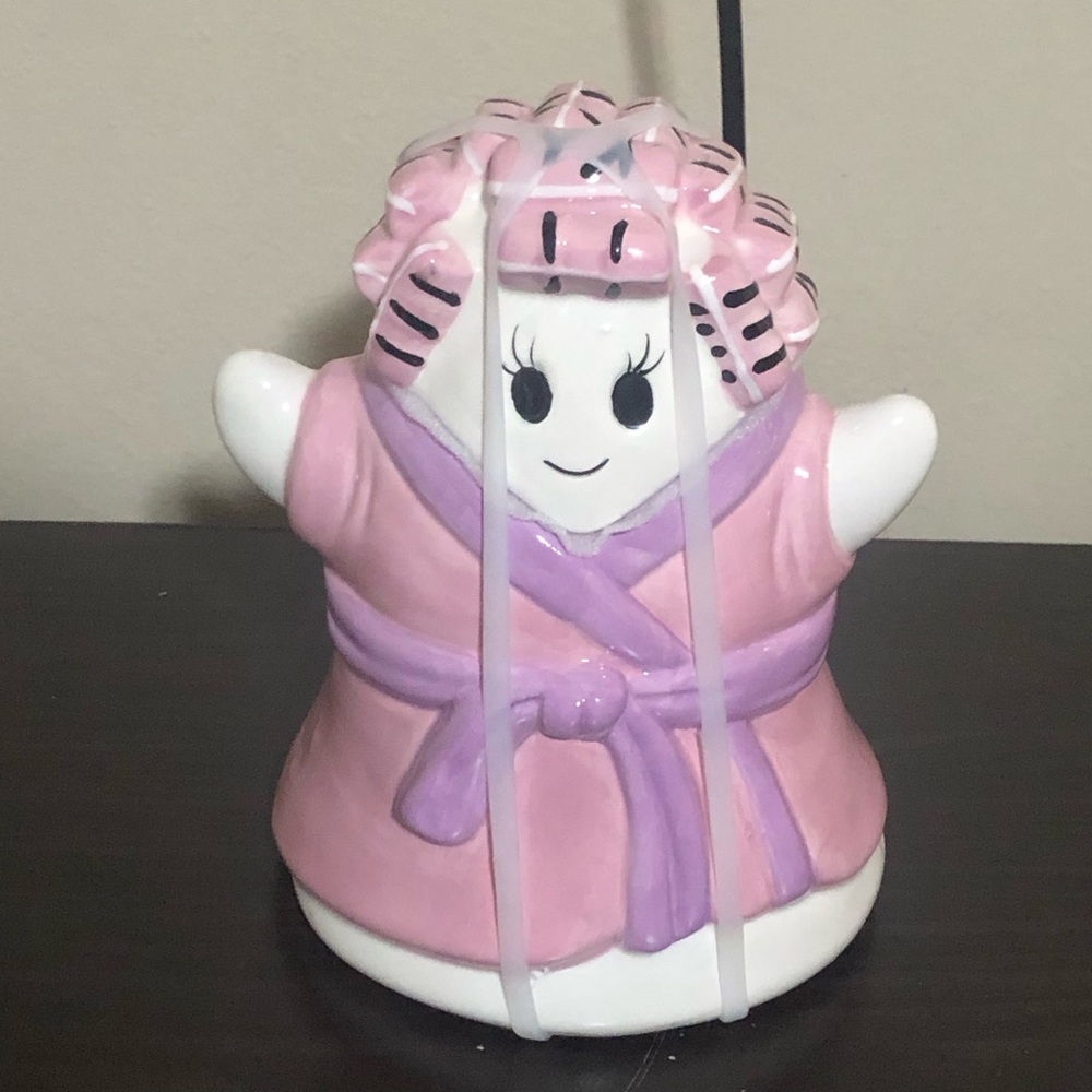 New Halloween Pink Grandma Ghost In Curlers & Bathrobe Cookie Jar Kitchen